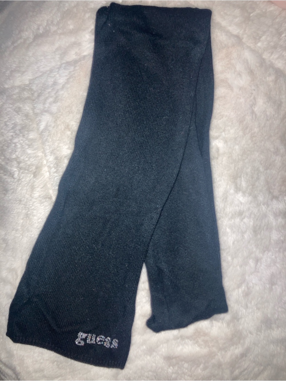 Guess Black Ribbed Knit Scarf with Logo Detail